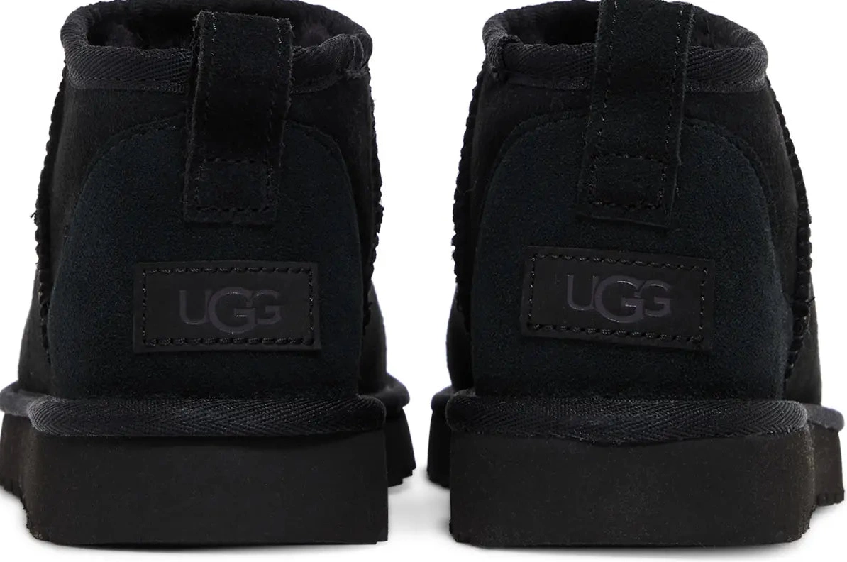 Mini Black UGG W Ultra Classic 0723